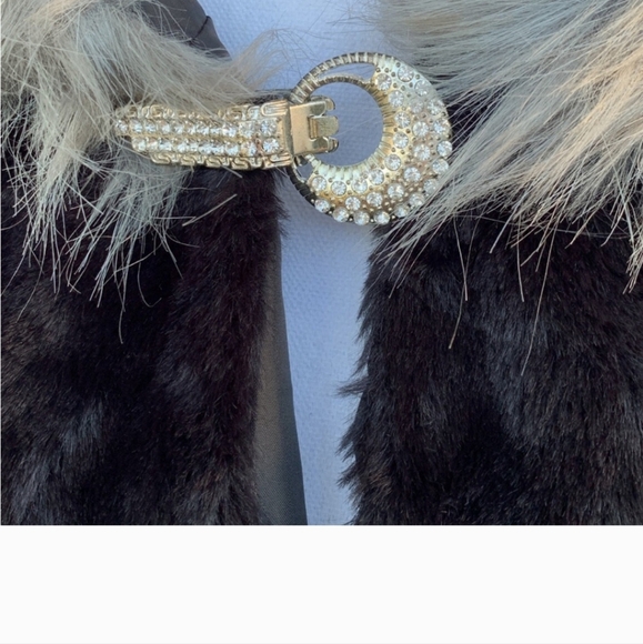 GORGEOUS! Ladies Black Faux Fur size Med - Picture 3 of 9
